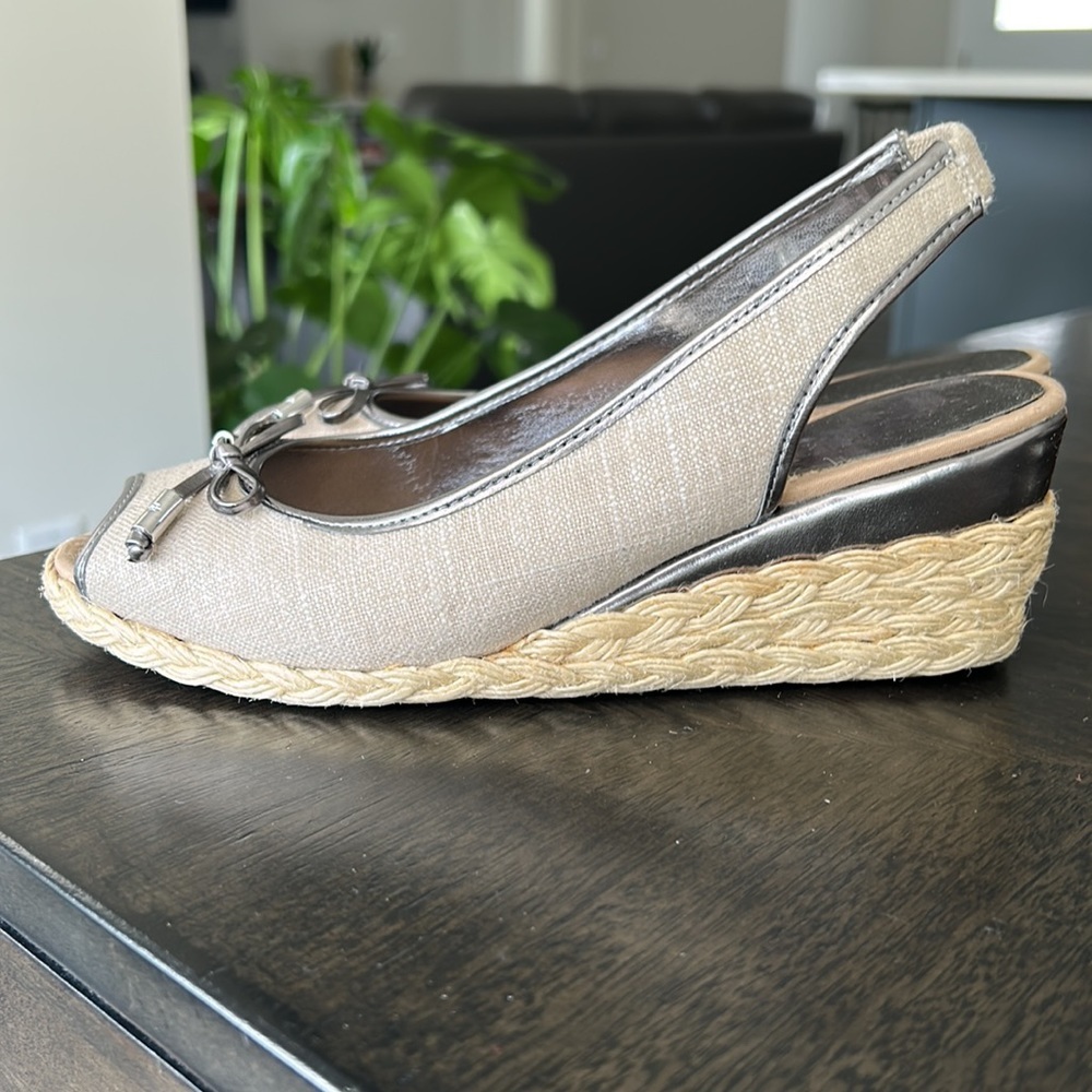 Ralph Lauren Camille Wedges ⭐️✨ Size 6.5B - Picture 8 of 9